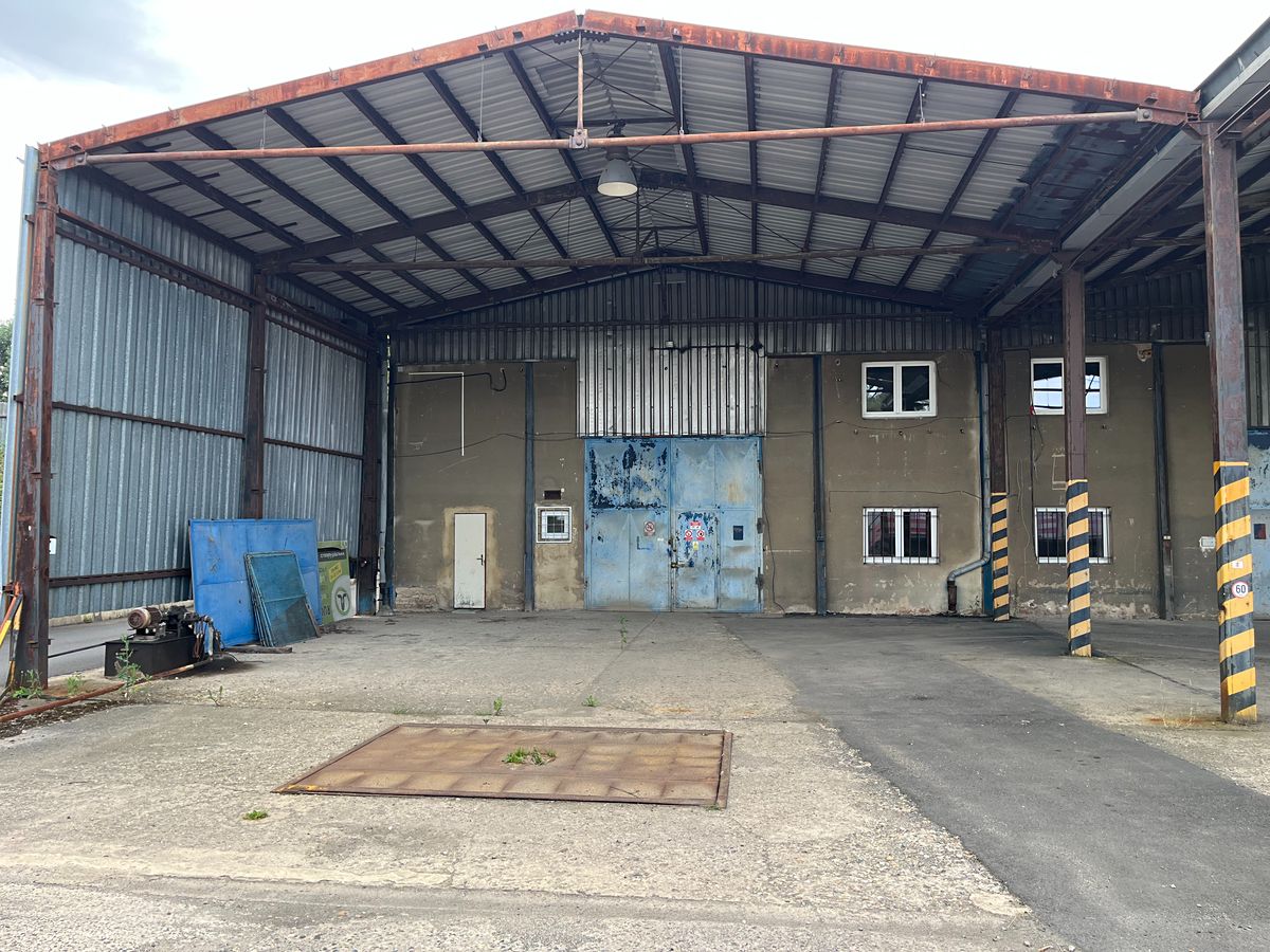 Pronájem výrobní haly, prostoru 440 m²