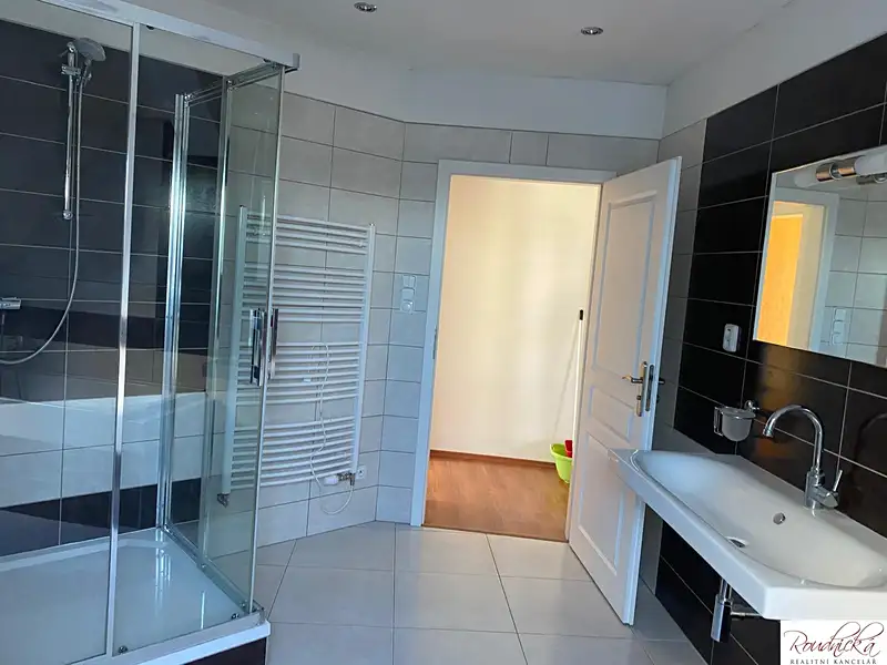 Pronájem bytu 3+kk 80 m², Roudnice nad Labem – náhled fotky 2