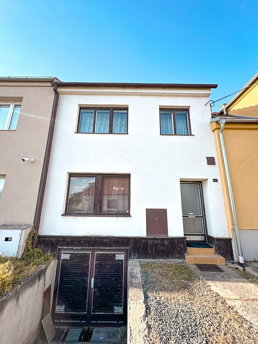 Prodej rodinného domu 120 m², pozemek 527 m² – fotografie 2
