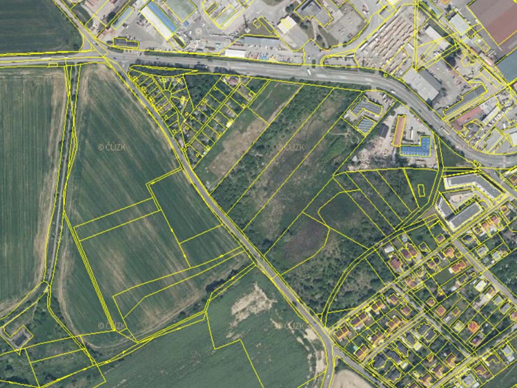 Prodej pozemku, 9 000 m² (1 z 3)