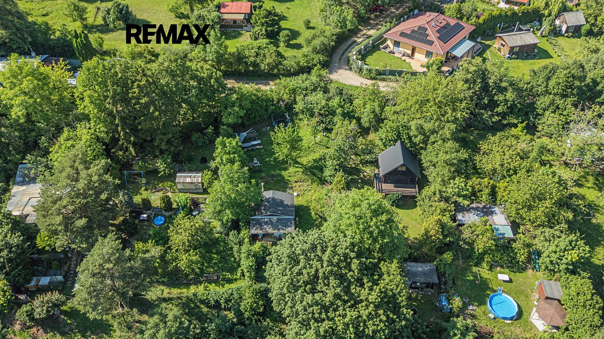 Prodej stavebního pozemku 496 m² – fotografie 2