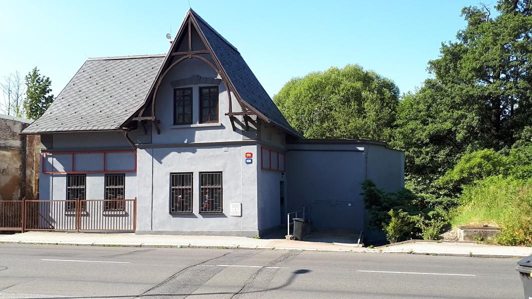 Pronájem komerční nemovitosti 250 m²