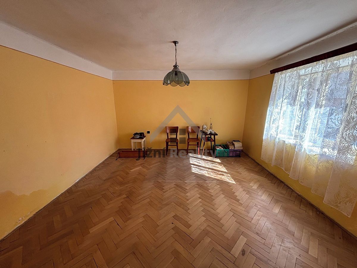 Prodej rodinného domu 205 m², pozemek 641 m² – fotografie 5