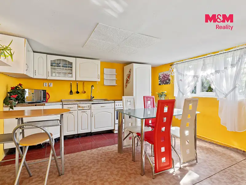 Prodej rodinného domu 220 m², pozemek 1021 m², Rumburk – náhled fotky 2
