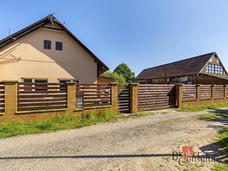 Haus zum Kauf, 132 m² (1 von 13)