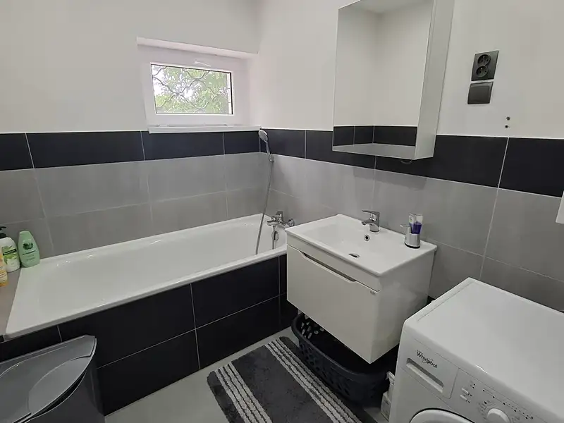 Prodej rodinného domu 120 m², pozemek 377 m², Stochov – náhled fotky 1
