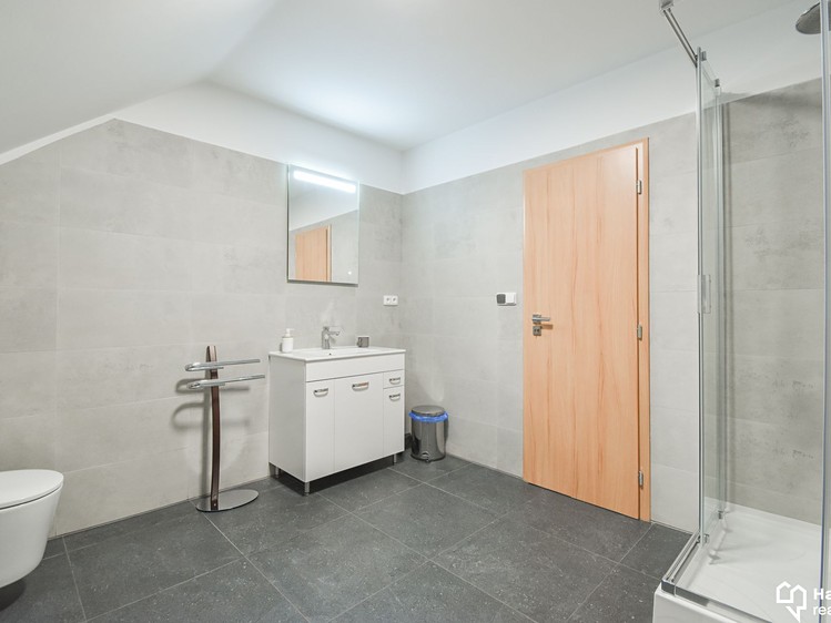Комерційне приміщення на продаж, 1 271 м² (13 з 30)