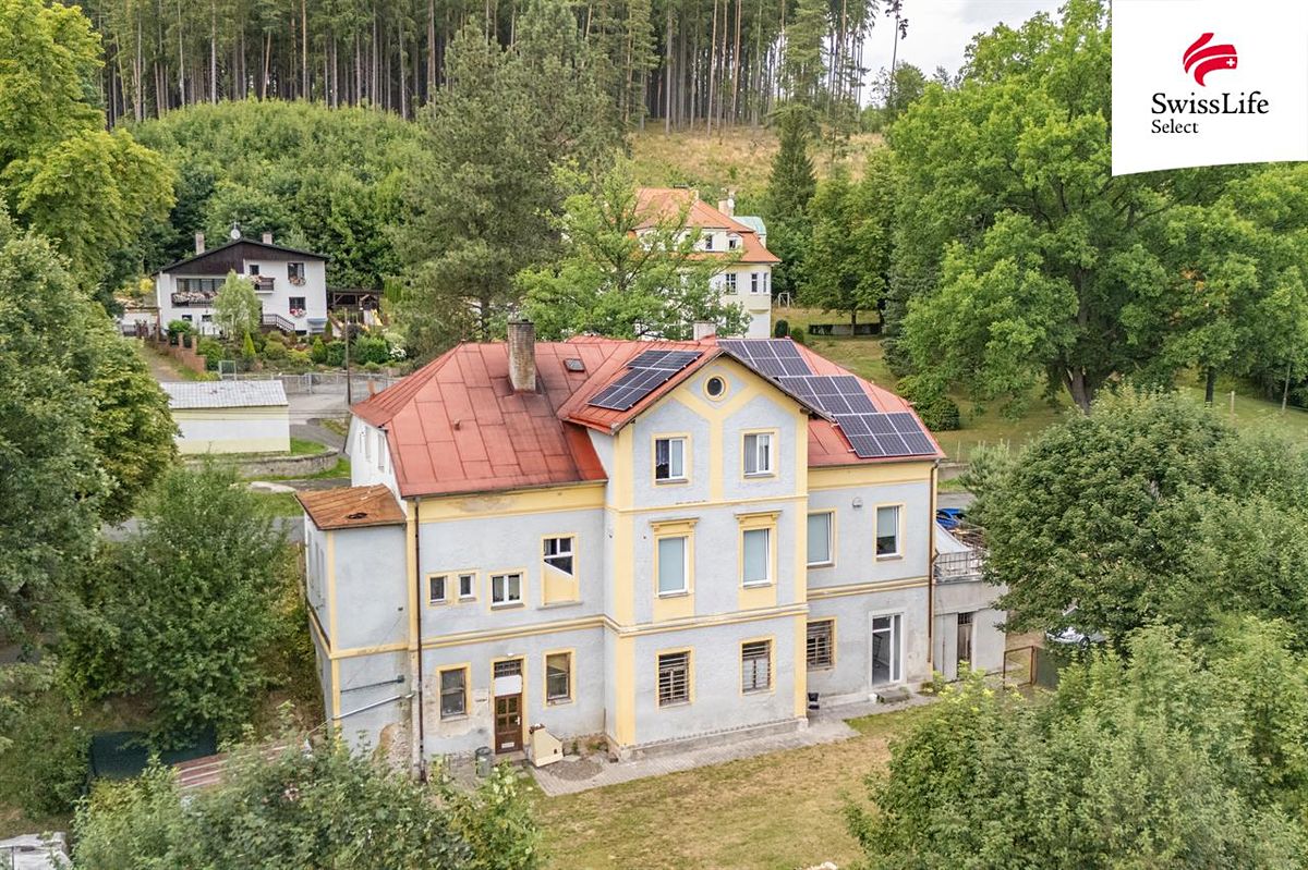 Prodej rodinného domu 479 m², pozemek 1542 m²