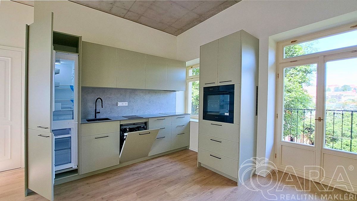 Pronájem bytu 2+kk 43 m²