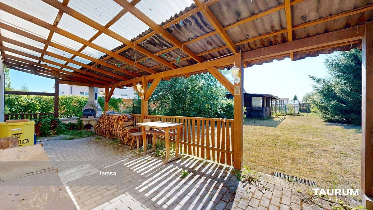 Prodej stavebního pozemku 818 m² – fotografie 4