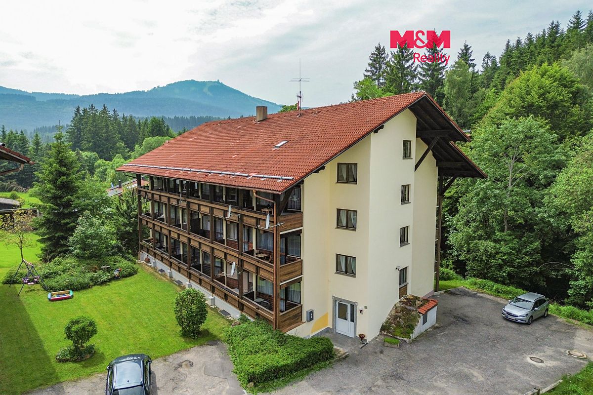 Pronájem bytu 2+kk 53 m²