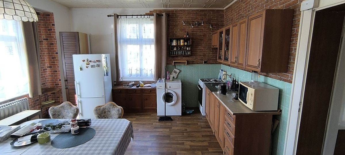Prodej rodinného domu 250 m², pozemek 444 m² – fotografie 5