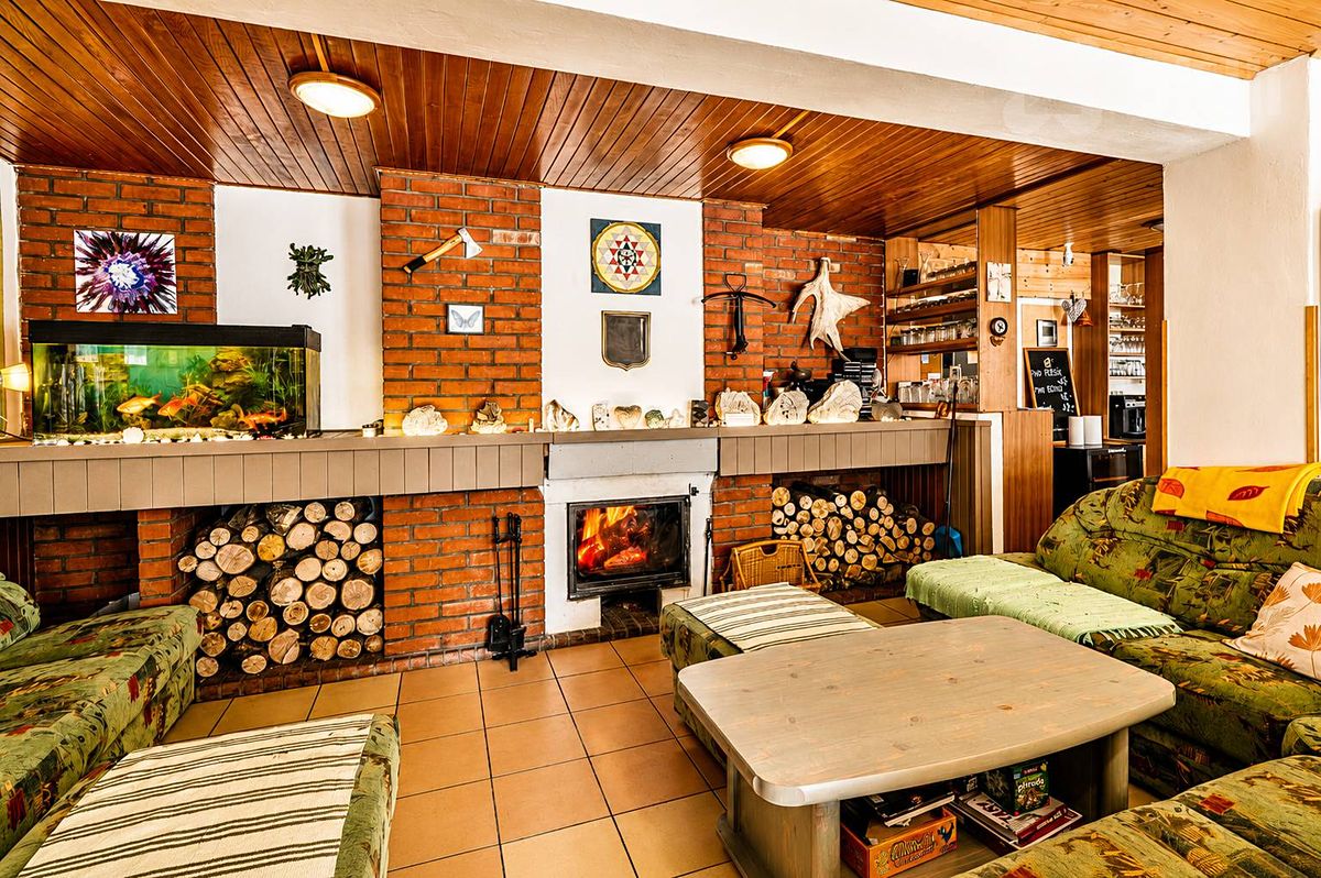 Prodej rodinného domu 860 m², pozemek 1316 m² – fotografie 4