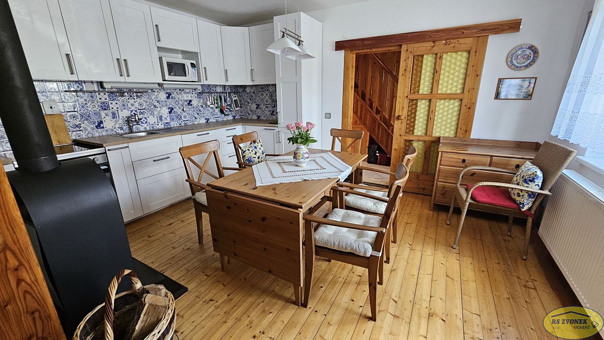 Prodej rodinného domu 105 m², pozemek 358 m² – fotografie 5