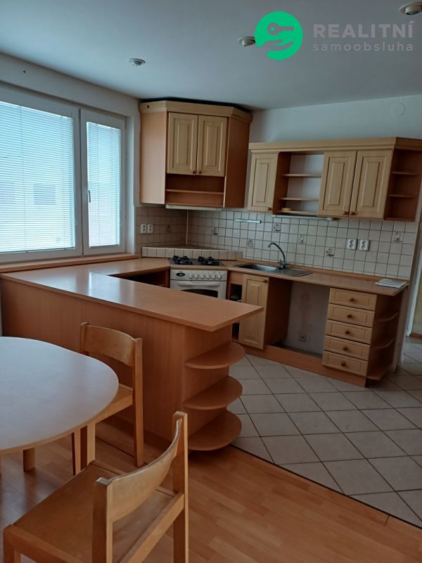 Prodej rodinného domu 144 m², pozemek 383 m² – fotografie 5