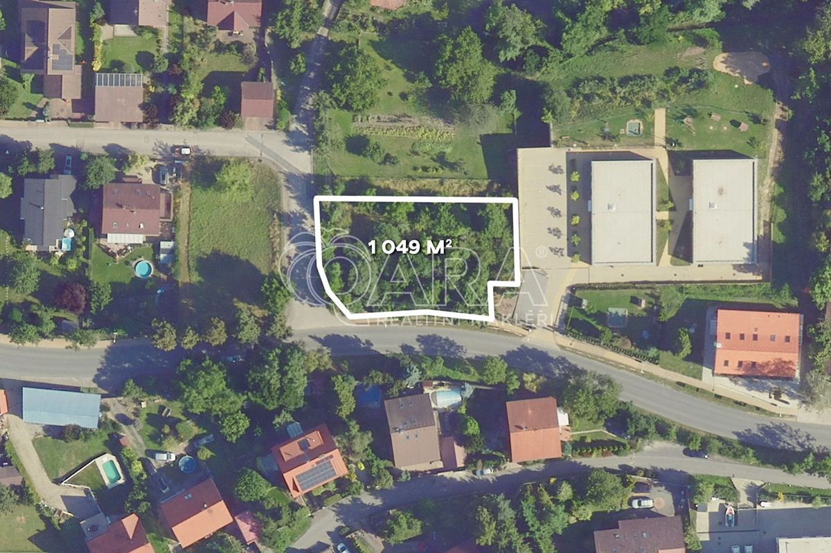 Prodej stavebního pozemku 1049 m² – fotografie 3