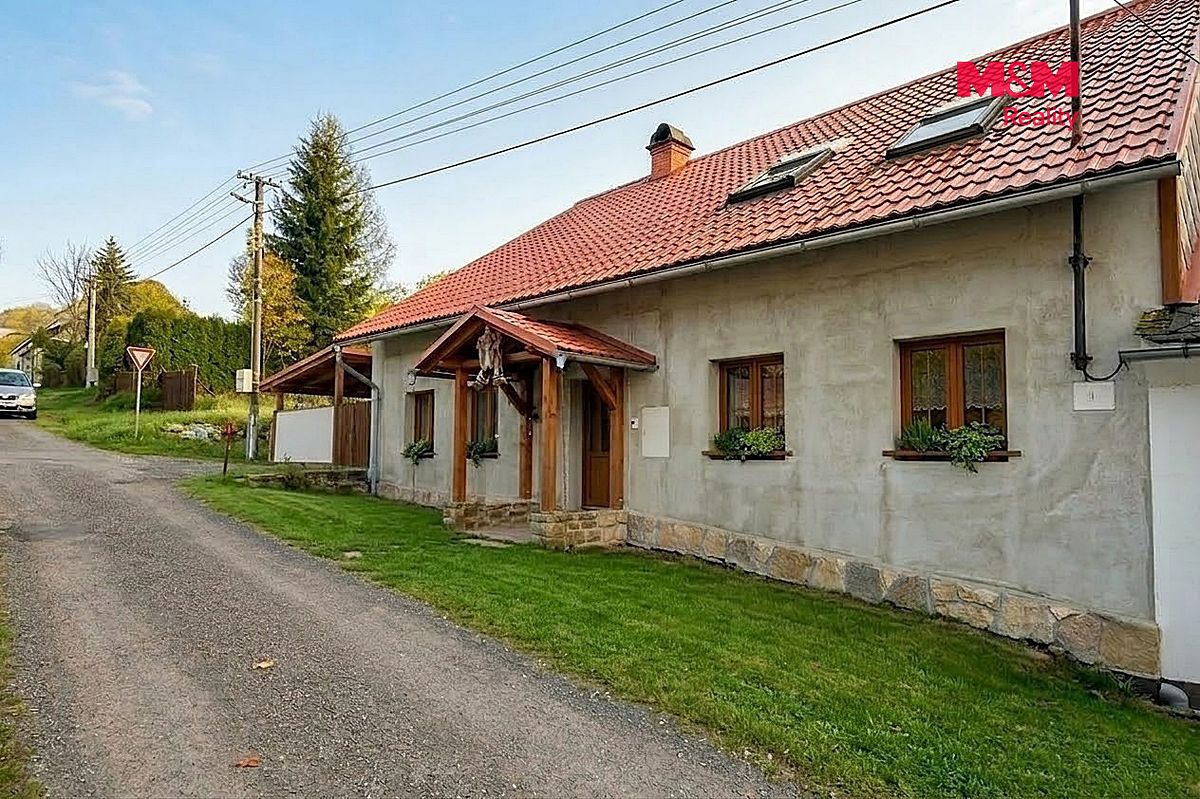 Prodej rodinného domu 320 m², pozemek 2079 m² – fotografie 4
