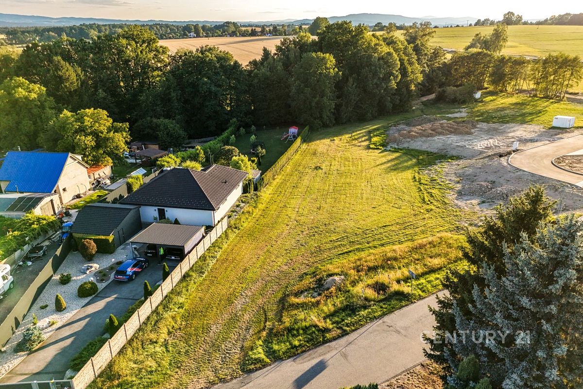 Prodej stavebního pozemku 2918 m² – fotografie 3