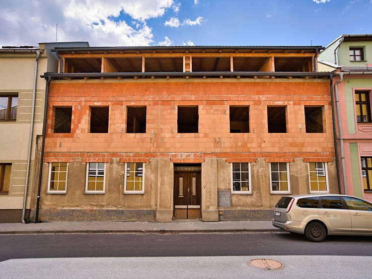 Haus zum Kauf, 357 m² (1 von 33)