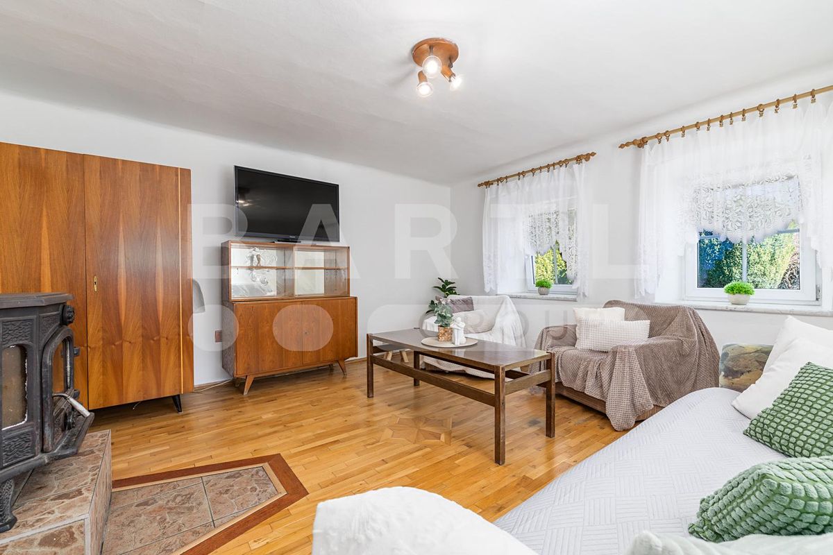 Prodej rodinného domu 93 m², pozemek 621 m² – fotografie 2