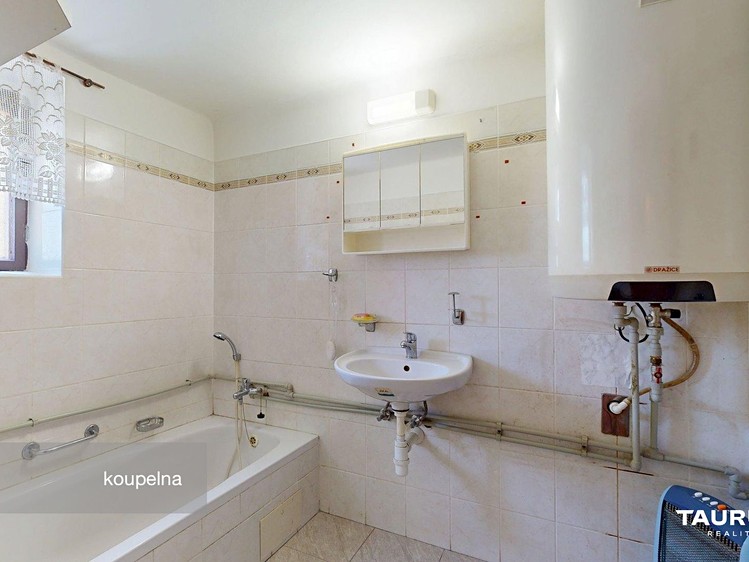 Prodej domu, 183 m² (20 z 40)