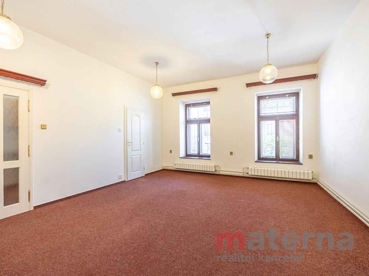 Pronájem kanceláře 96 m²
