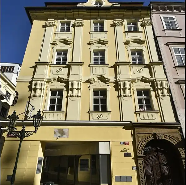 Pronájem bytu 4+1 157 m², Praha – náhled fotky 1
