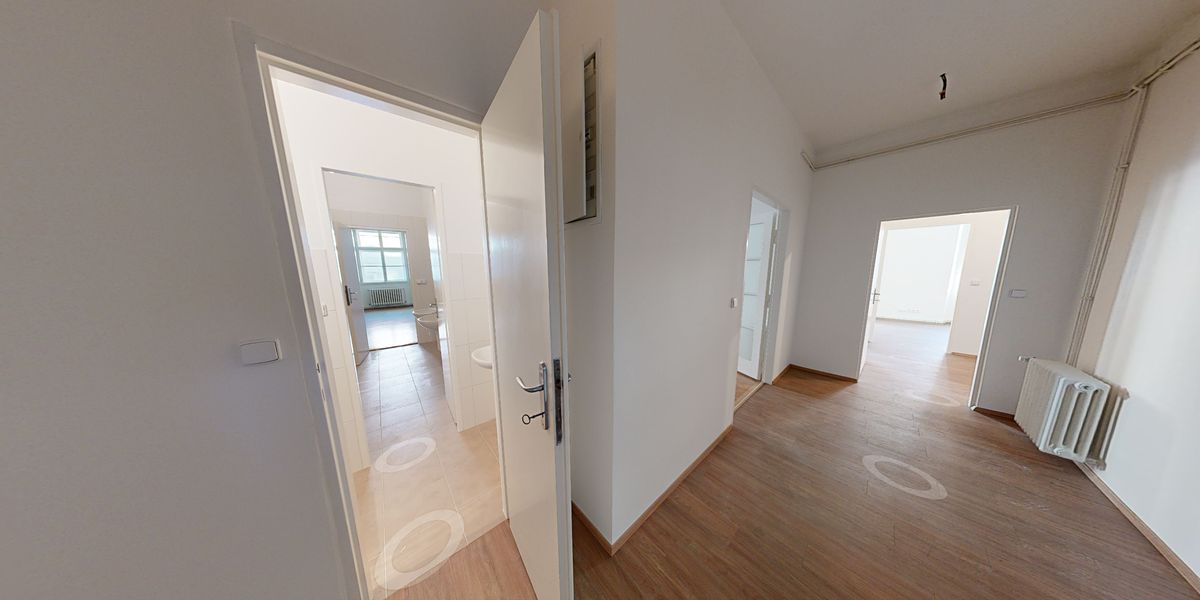 Pronájem bytu 4+1 157 m² – fotografie 3