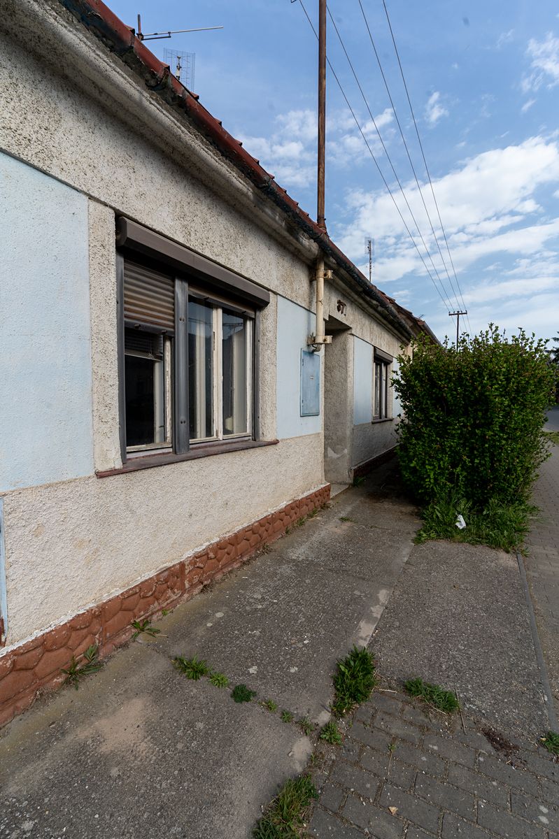 Prodej rodinného domu 144 m², pozemek 832 m² – fotografie 4