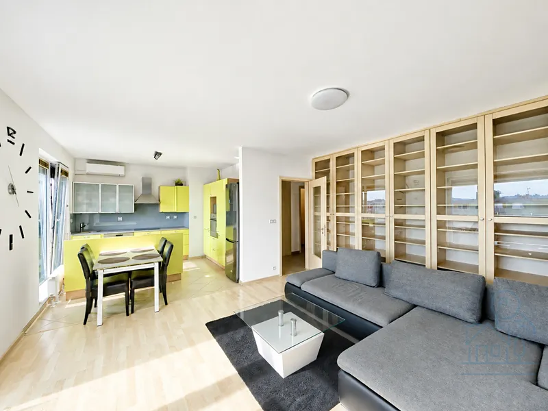 Prodej bytu 4+kk 106 m², Chlebovická, Praha - Letňany – foto 2