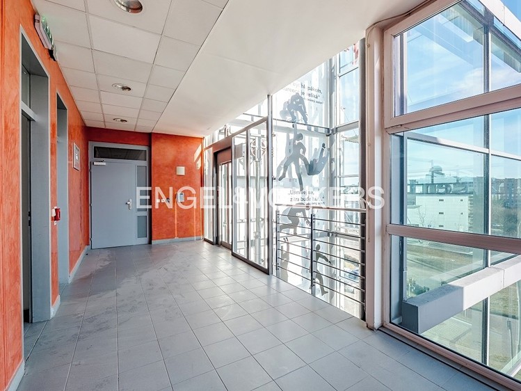 Gewerbefläche zur Miete, 454 m² (9 von 11)