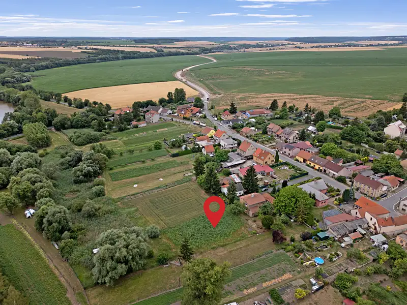 Prodej stavebního pozemku 1191 m², Klobuky – náhled fotky 2