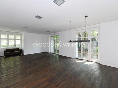 Pronájem rodinného domu 278 m², pozemek 378 m²
