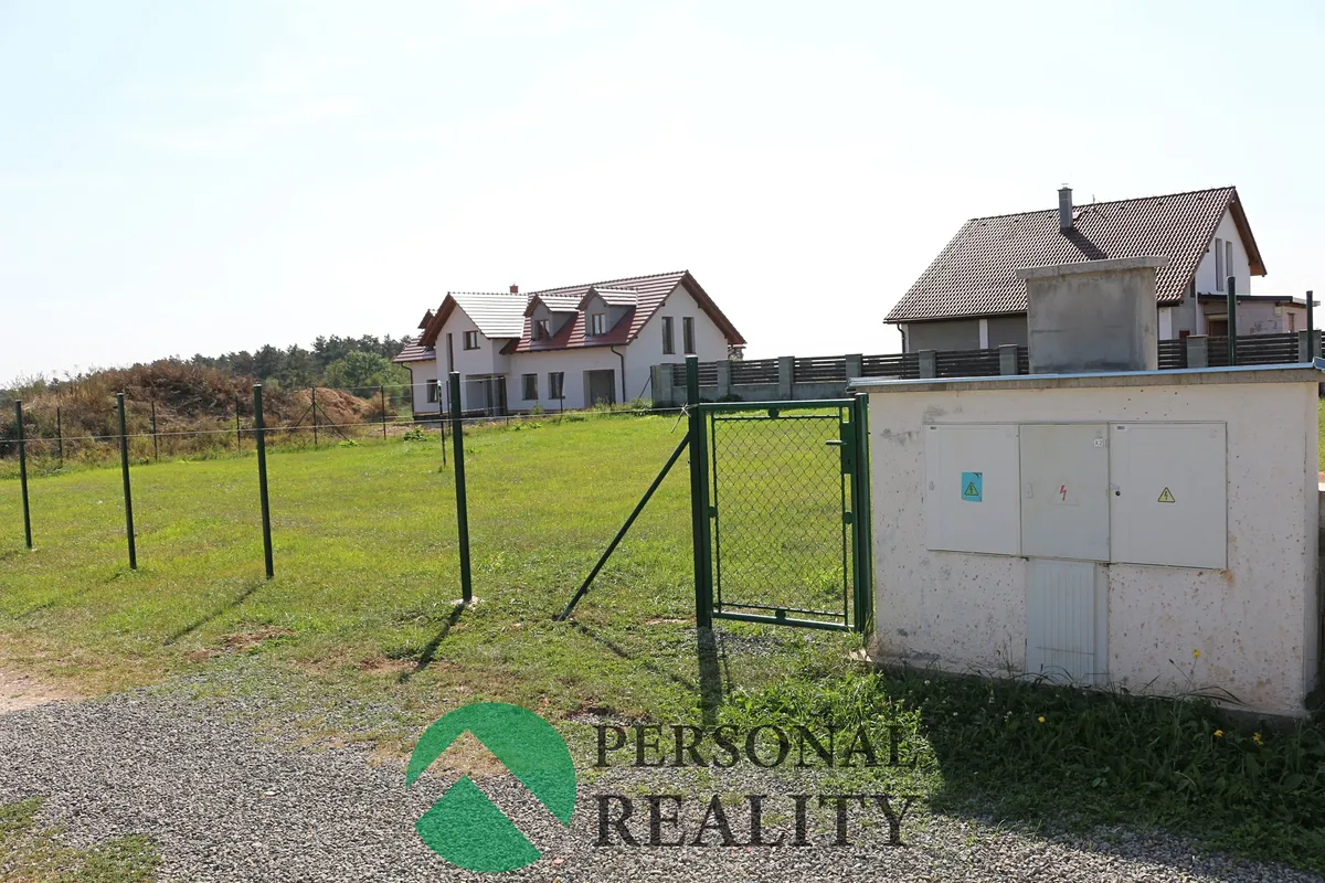 Prodej stavebního pozemku 895 m²