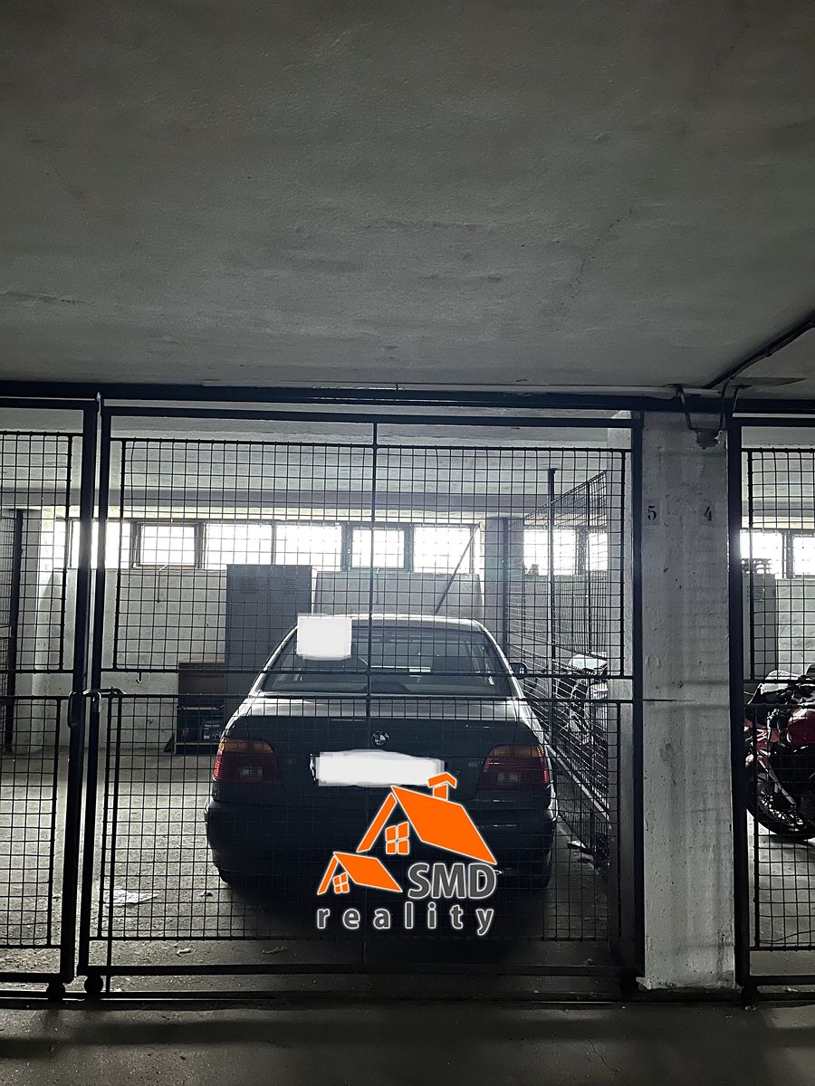 Pronájem garáže 13 m² – fotografie 2