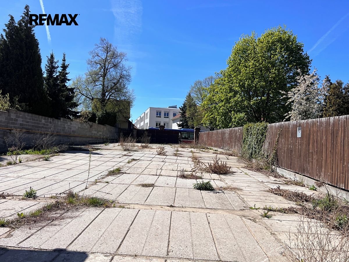 Prodej stavebního pozemku 954 m² – fotografie 5
