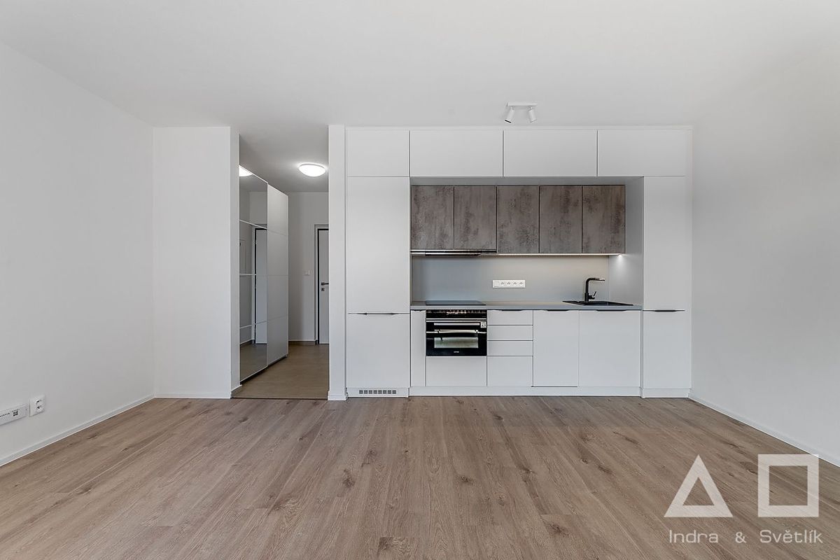 Pronájem bytu 1+kk 31 m²
