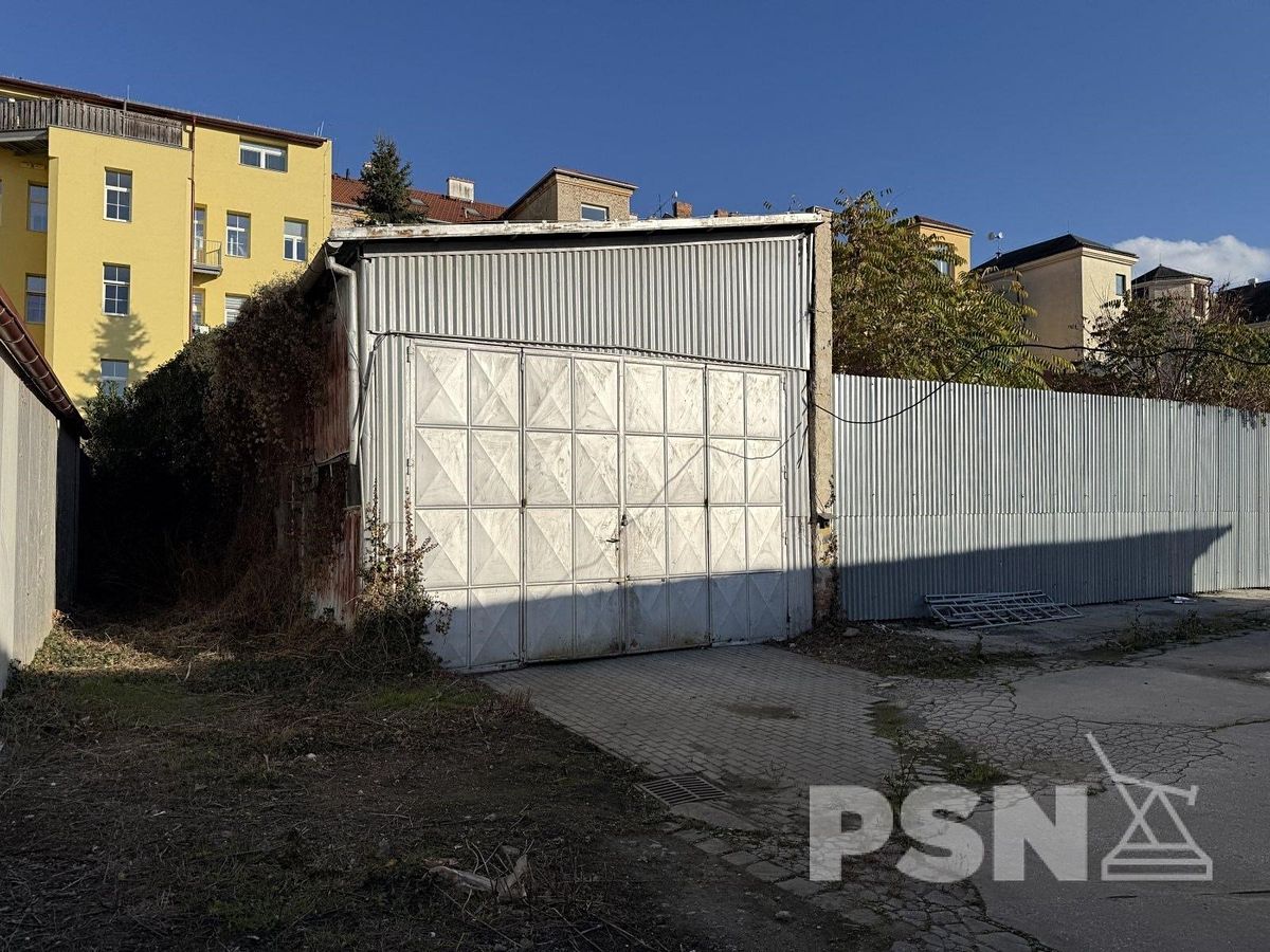 Pronájem skladového prostoru 92 m²