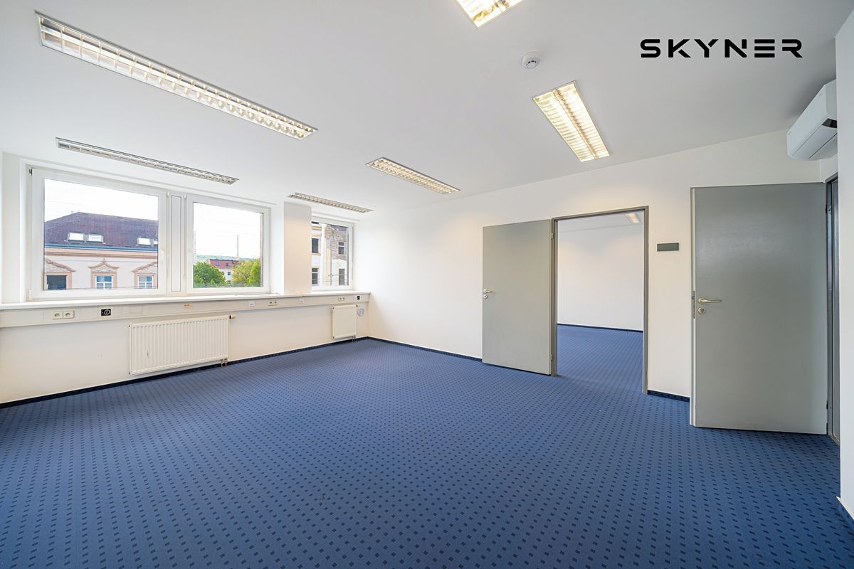 Pronájem obchodního prostoru 400 m² – fotografie 3