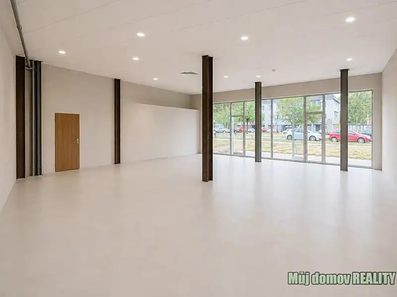 Pronájem obchodního prostoru 154 m², Praha – náhled fotky 2