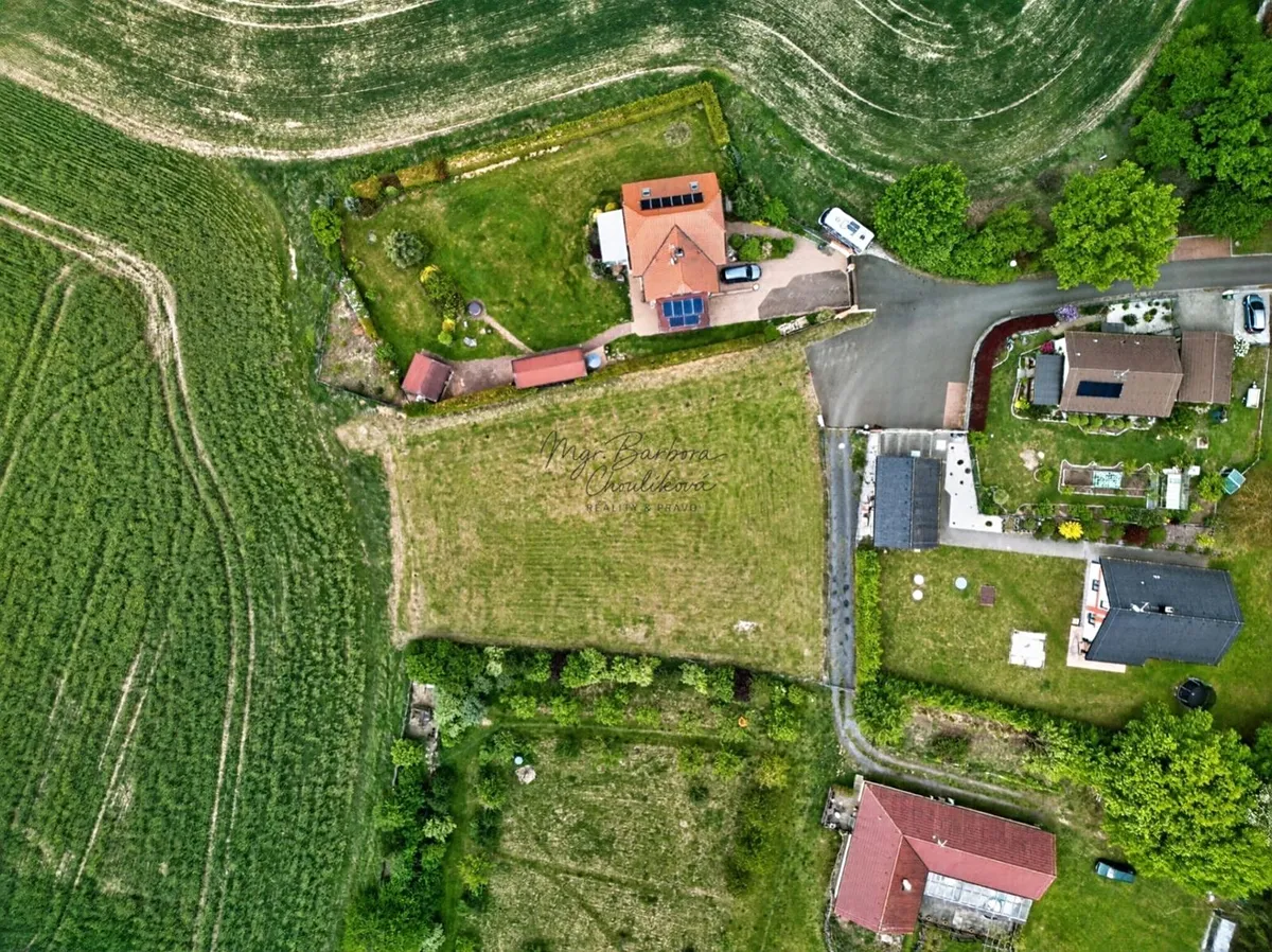 Prodej stavebního pozemku 1484 m²