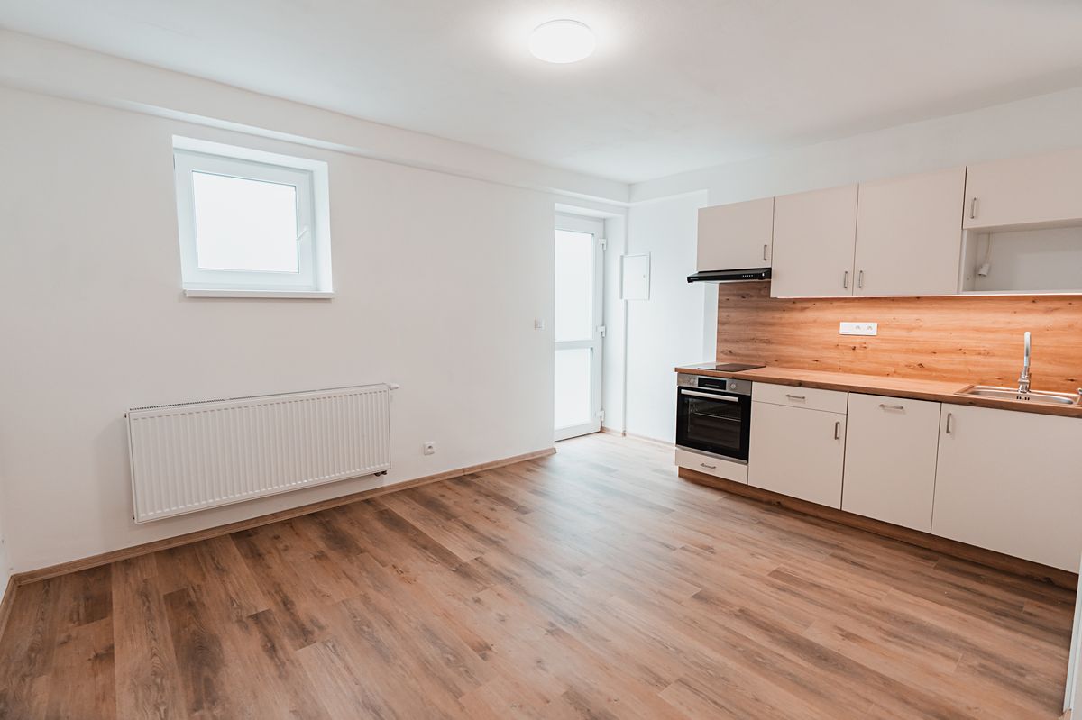 Pronájem bytu 1+kk 30 m²