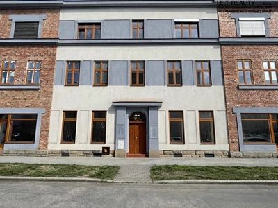 Pronájem kanceláře 100 m²
