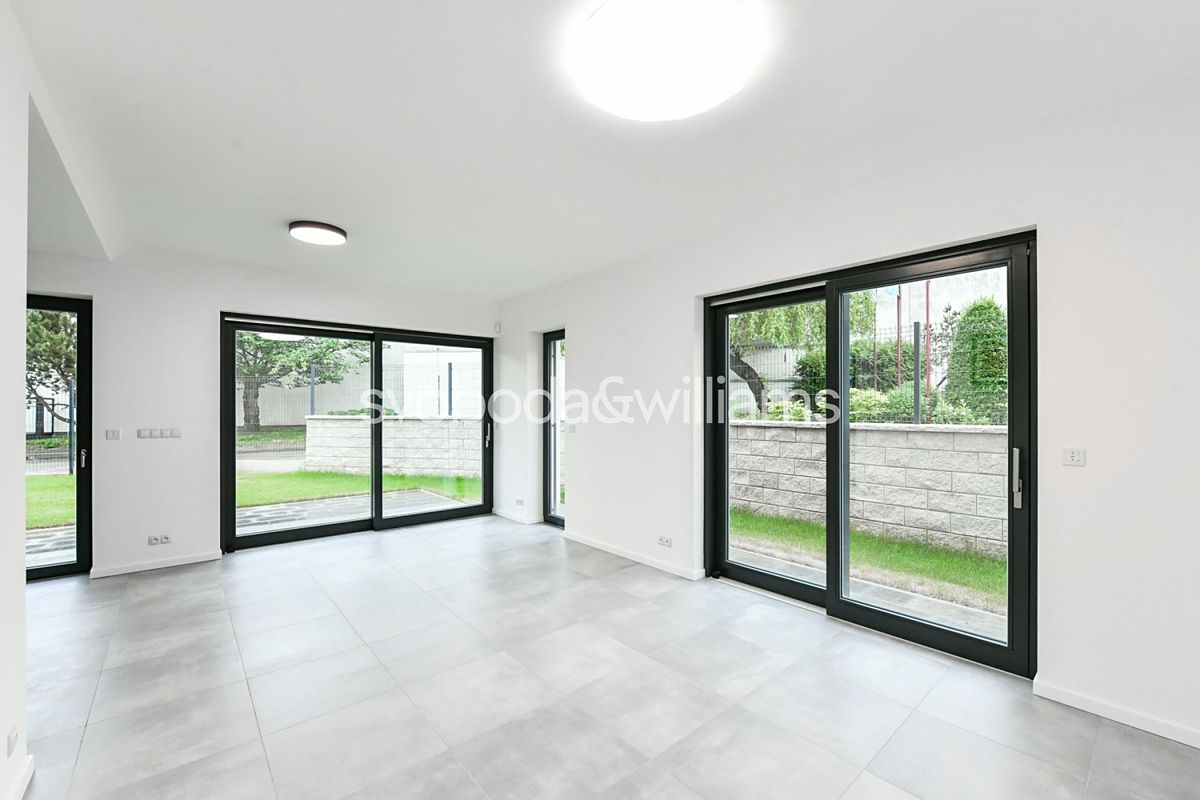 Pronájem rodinného domu 201 m², pozemek 302 m²