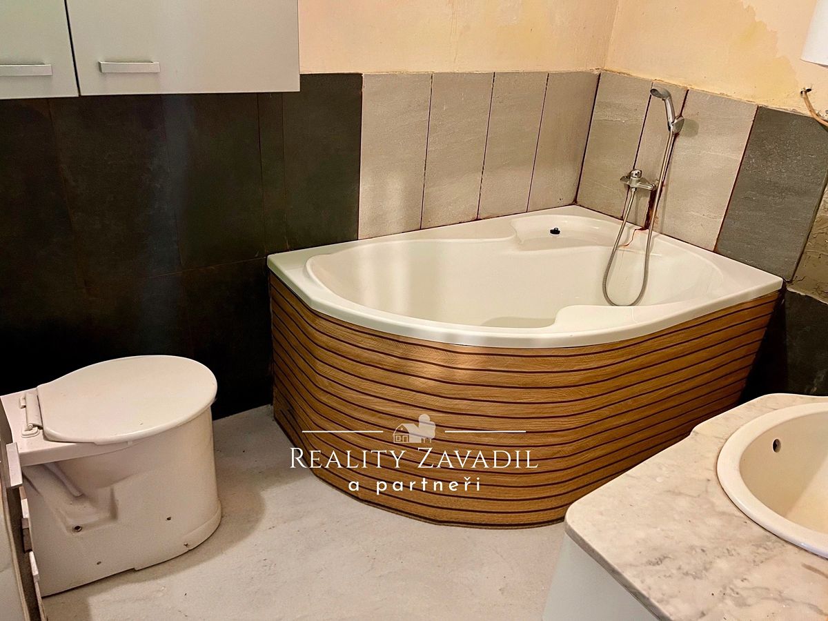 Prodej rodinného domu 110 m², pozemek 1021 m² – fotografie 3