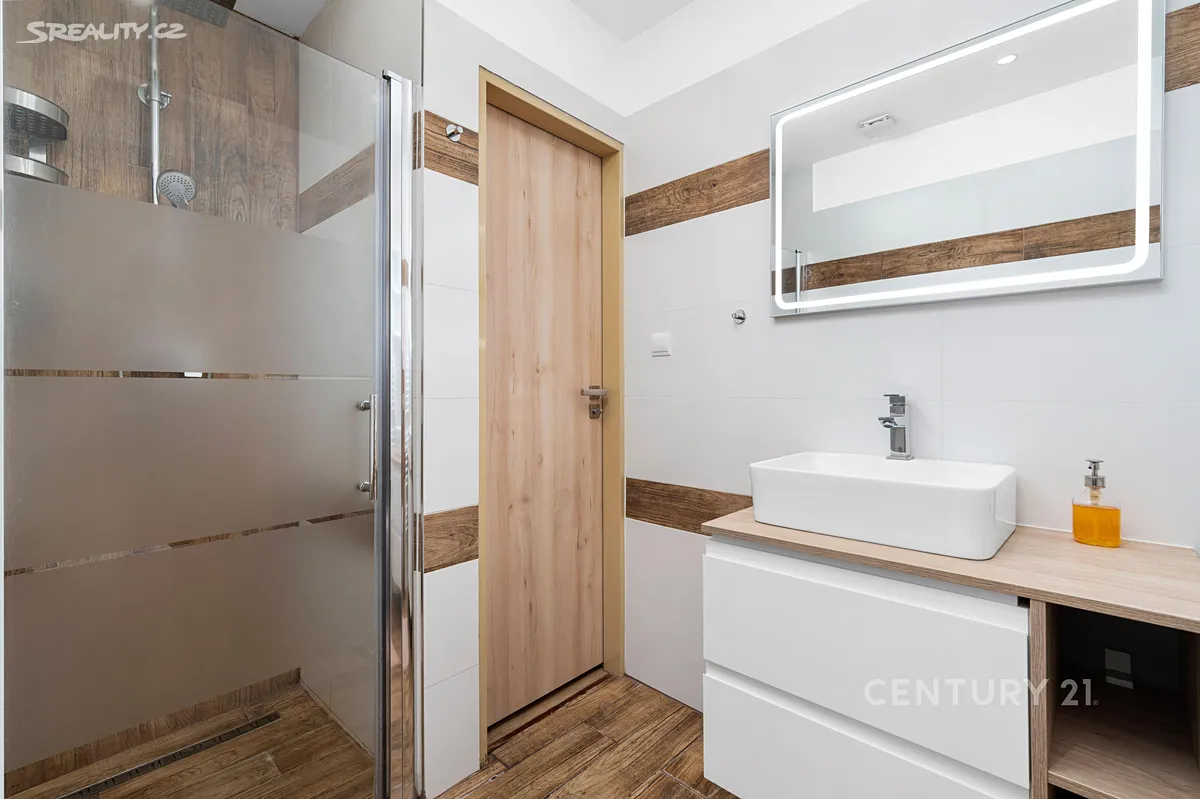 Prodej vícegeneračního domu 190 m², pozemek 598 m² - More