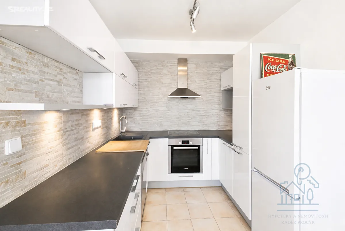 Pronájem bytu 2+kk 56 m², Praha