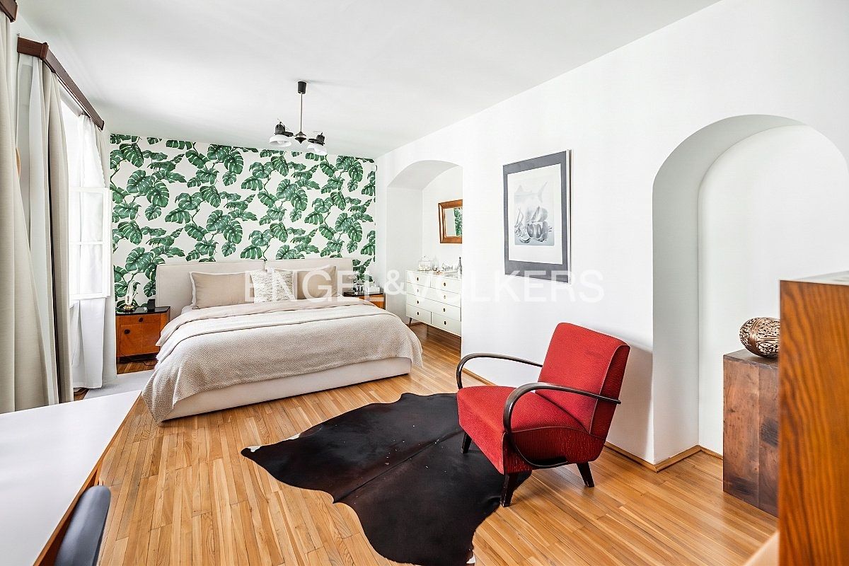 Pronájem rodinného domu 201 m², pozemek 104 m² – fotografie 3