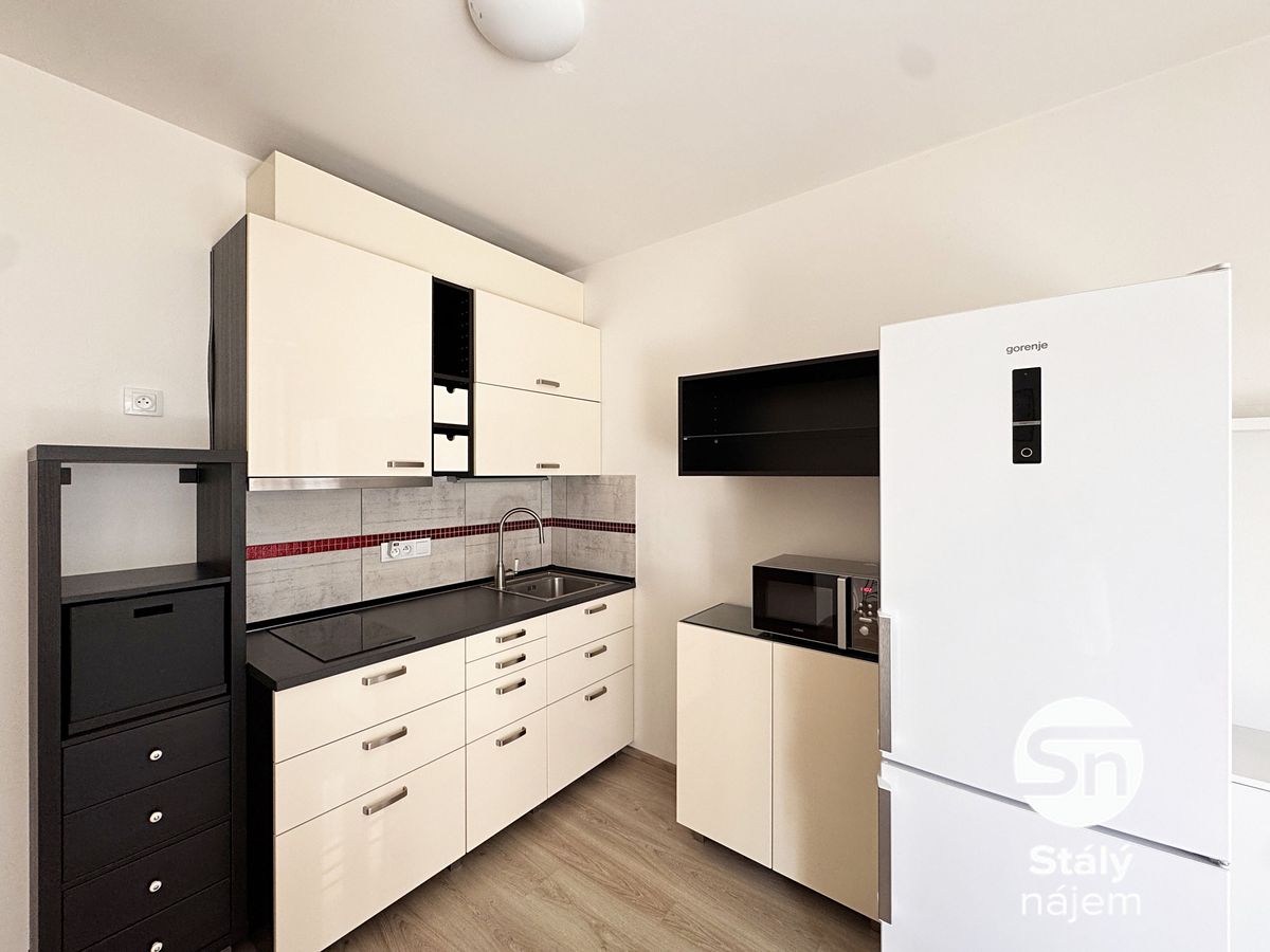 Pronájem bytu 1+kk 32 m²
