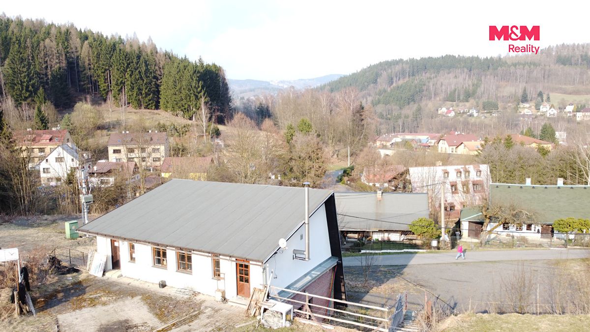 Prodej rodinného domu 180 m², pozemek 4254 m² – fotografie 2